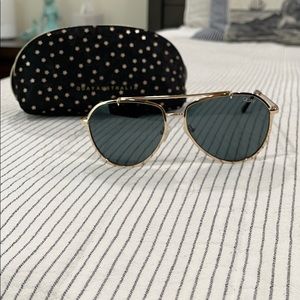 Quay Dirty Habits Sunglasses with Case - NWOT